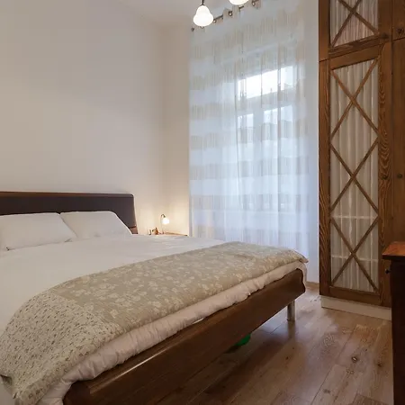 Luxury Beachfront Banje Apartamento *