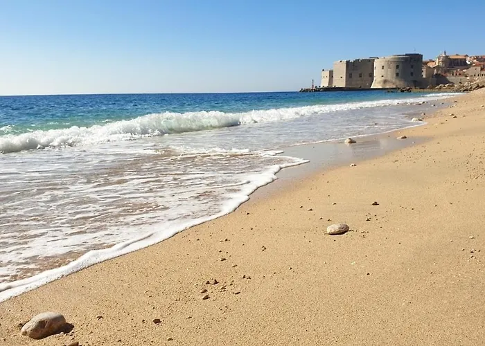 Luxury Beachfront Banje Appartamento