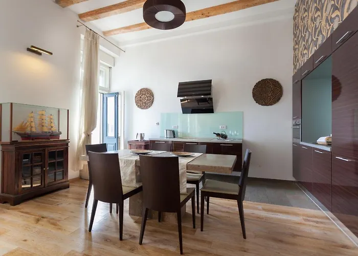 Luxury Beachfront Banje Ragusa