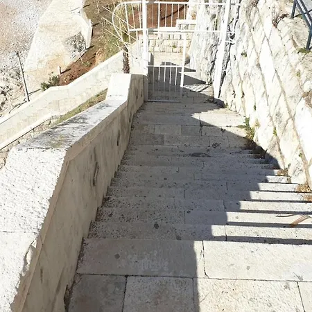 Luxury Beachfront Banje