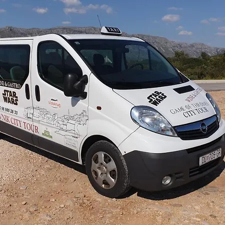 Luxury Beachfront Banje Apartman *